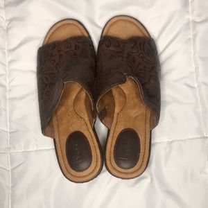 NWOT Women’s b.o.c. Sandals